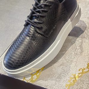 SNEAKER-19